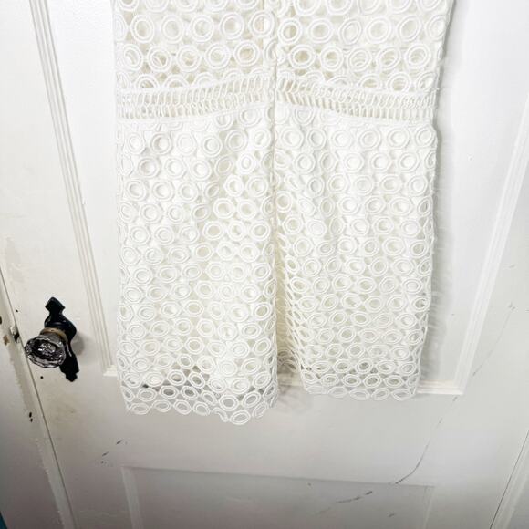 Karina Grimaldi Felix Crochet White Eyelet Jumpsuit Style 6407 Size XS Peekaboo - Picture 12 of 12